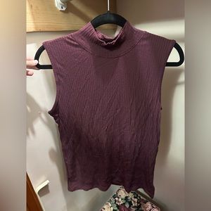 Turtle neck tank top